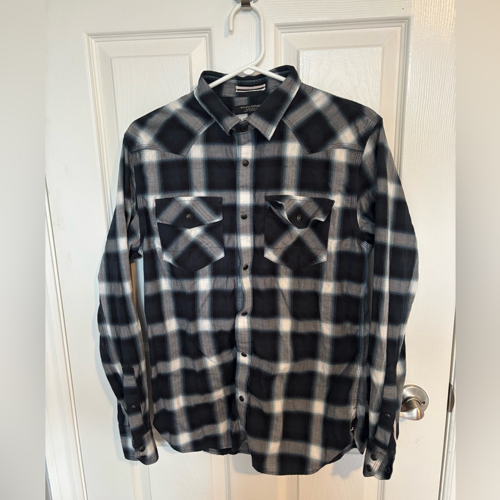 Banana Republic Plaid Button-Up Shirt